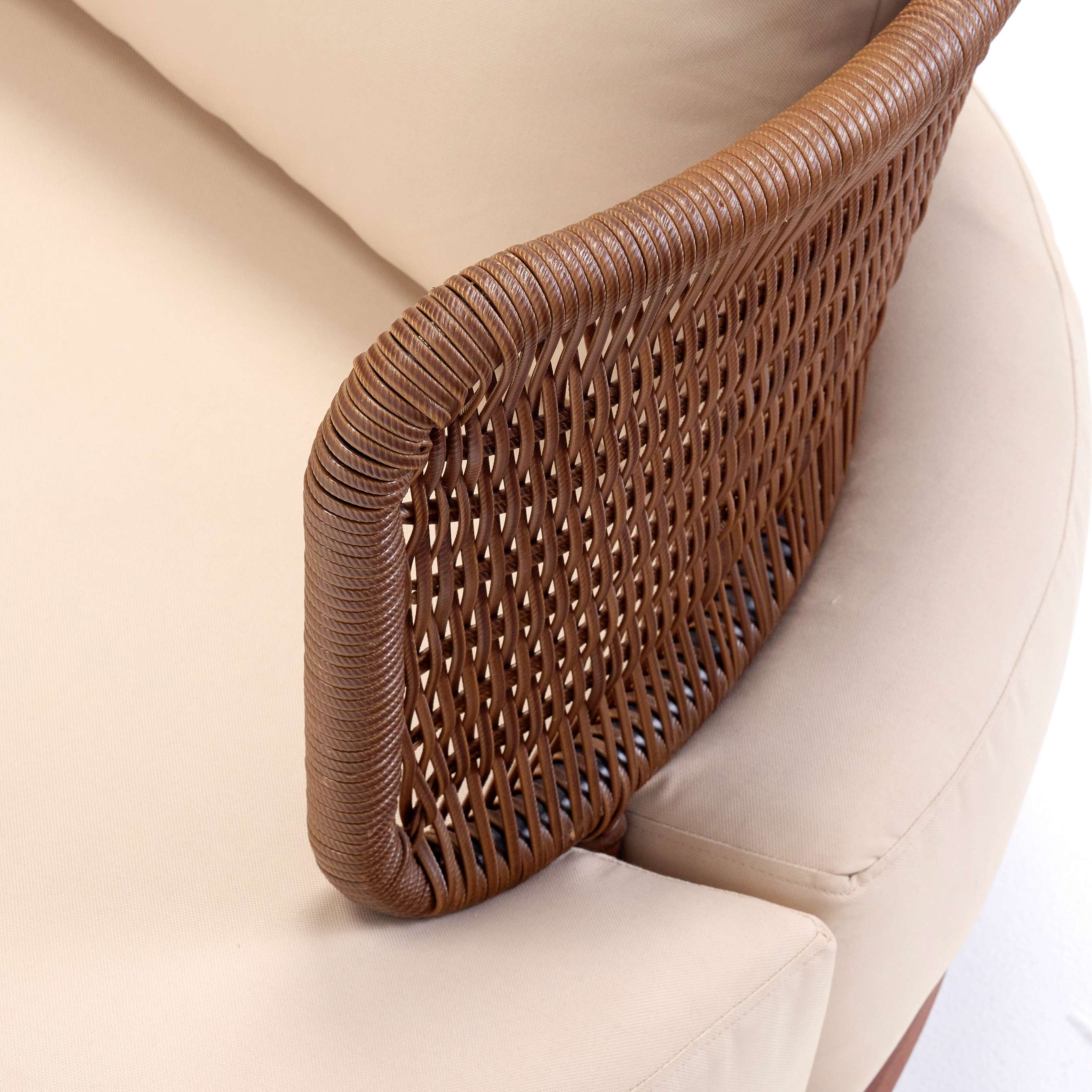 Round Lounge Bed - Image 4